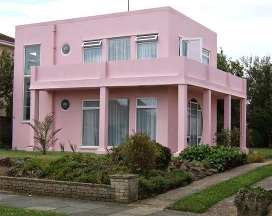 maison rose pâle