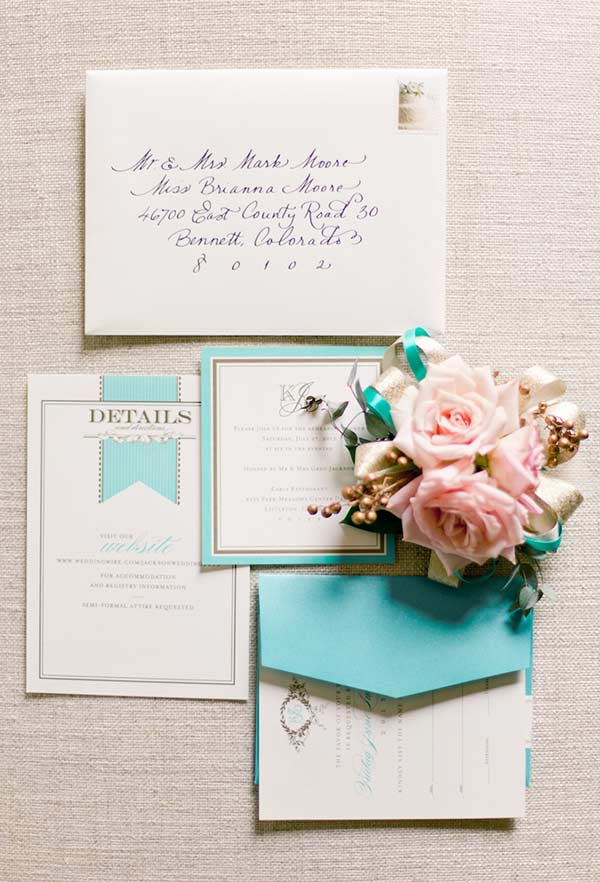 Invitations élégantes avec une touche de bleu Tiffany