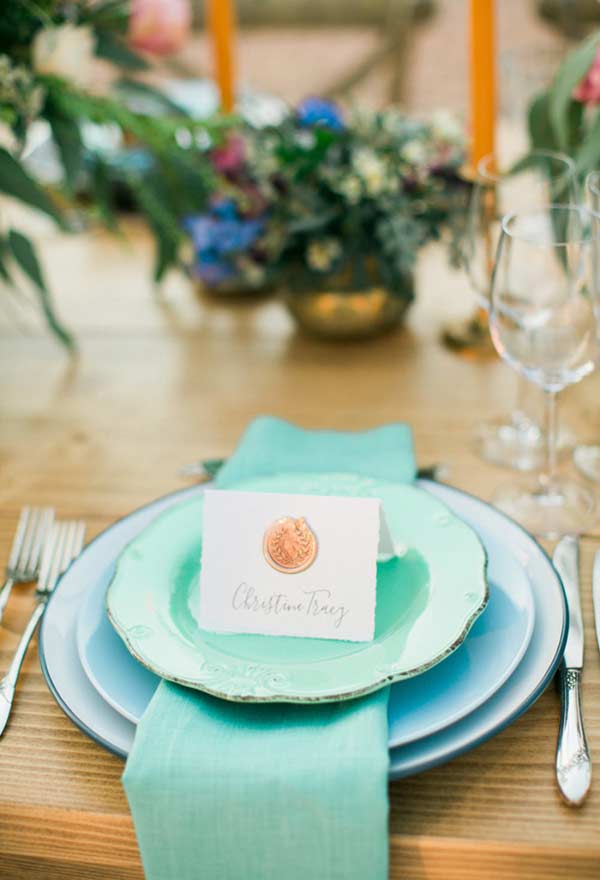 Assiette et serviette en tissu bleu Tiffany