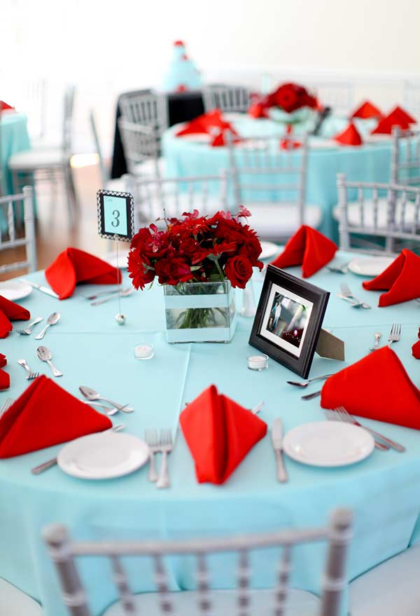 Combinaison de mariage Tiffany bleu rouge et blanc