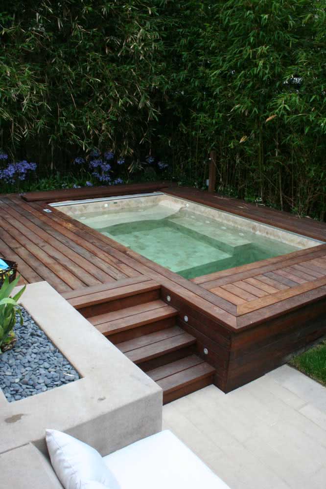 En parlant de terrasses en bois, découvrez cette autre idée incroyable de piscine hydro !