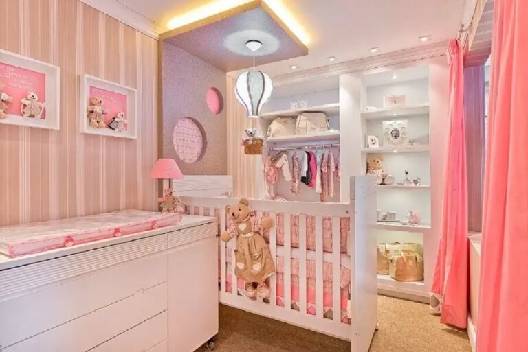 berço azul para decoração de quarto de bebê planejado simples Foto Alice Cobra Design e Arquitetura