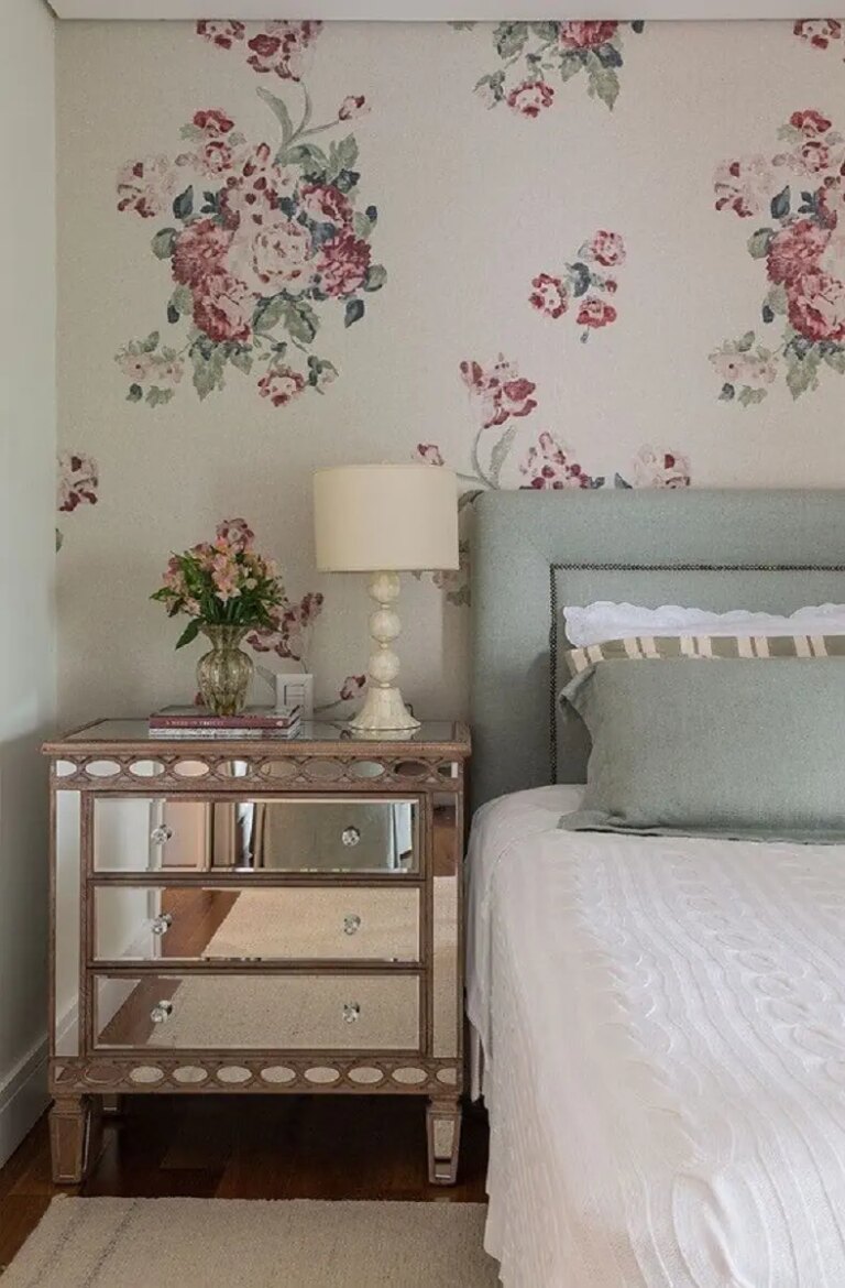 papel de parede para quarto feminino floral decorado com cabeceira verde água Foto Houzz